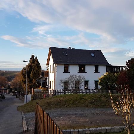 Familienfreundliche Ferienwohnung Erzgebirge شنيهبرغ المظهر الخارجي الصورة
