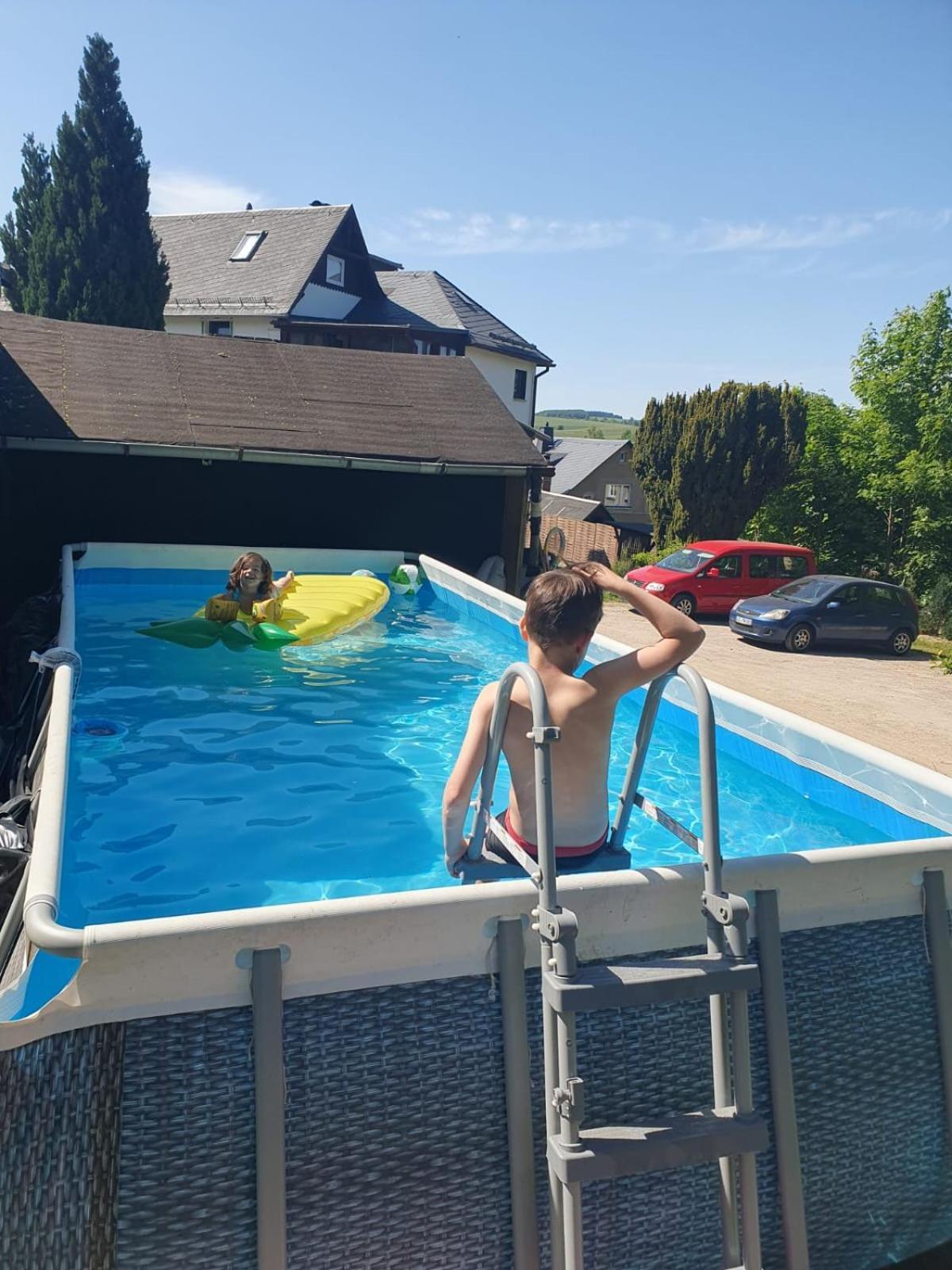 Familienfreundliche Ferienwohnung Erzgebirge شنيهبرغ المظهر الخارجي الصورة